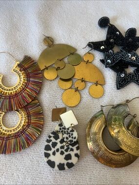 5 pairs Katrina earrings!